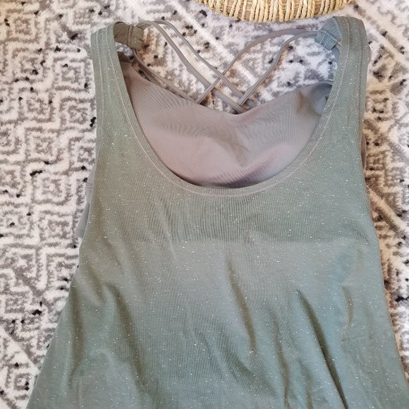 NWT Lululemon Tied in Energy 2 in 1 tank Grey Sage - Picture 7 of 9